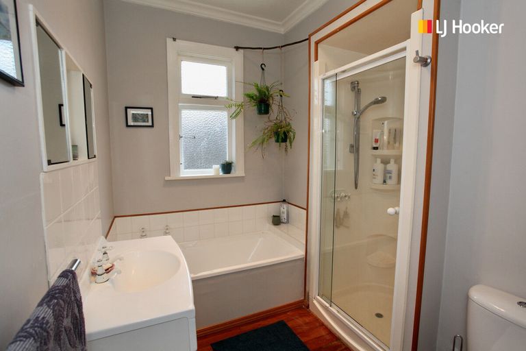 Photo of property in 64 Middleton Road, Kew, Dunedin, 9012