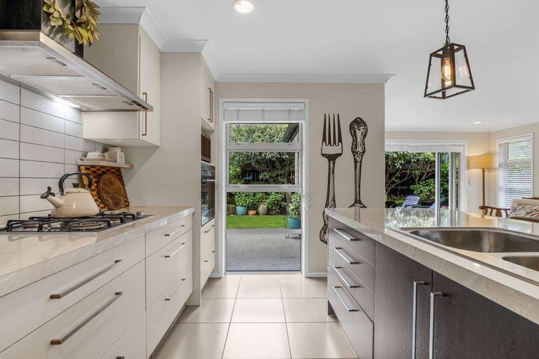 Photo of property in 30 Hamon Place, Pukehangi, Rotorua, 3015