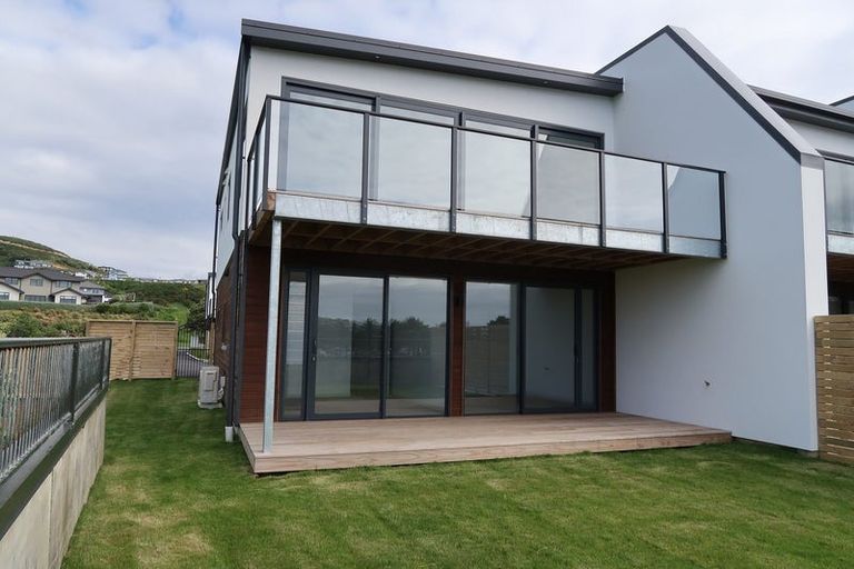 Photo of property in 61a Whitford Brown Avenue, Papakowhai, Porirua, 5024