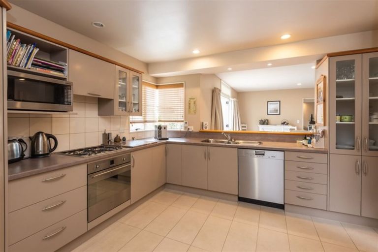 Photo of property in 43 Carlton Mill Road, Merivale, Christchurch, 8014