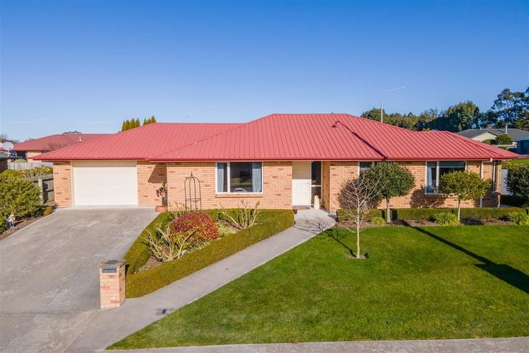 Photo of property in 15 Hannah Place, Holmes Hill, Oamaru, 9401