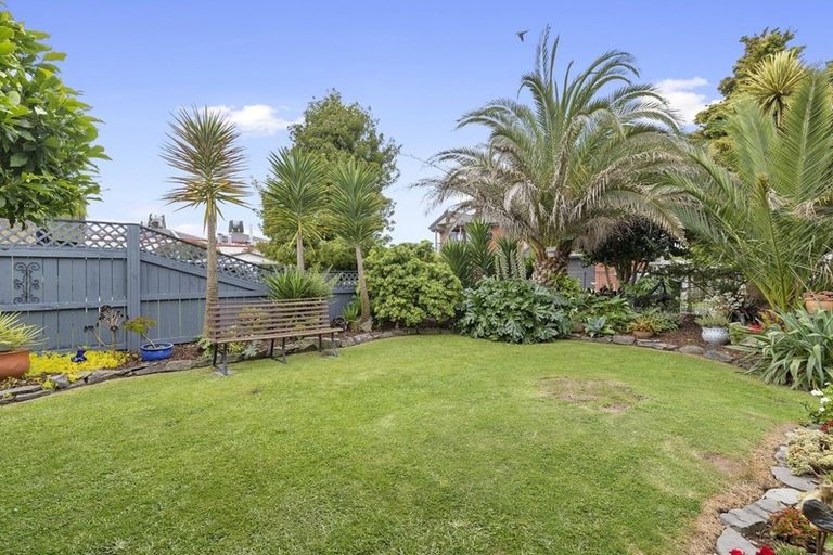 Photo of property in 61 Te Aroha Street, Hamilton East, Hamilton, 3216