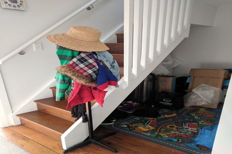 Photo of property in 12 Moir Street, Mount Victoria, Wellington, 6011