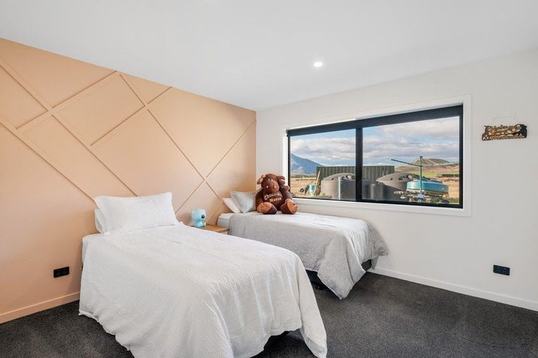 Photo of property in 23 Hardacre Place, Omarama, 9412