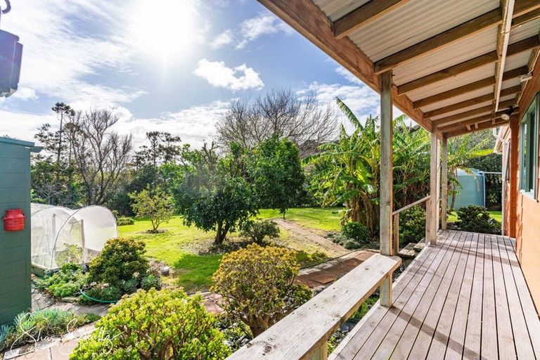 Photo of property in 7 Te Opi Road East, Whakapirau, Maungaturoto, 0583