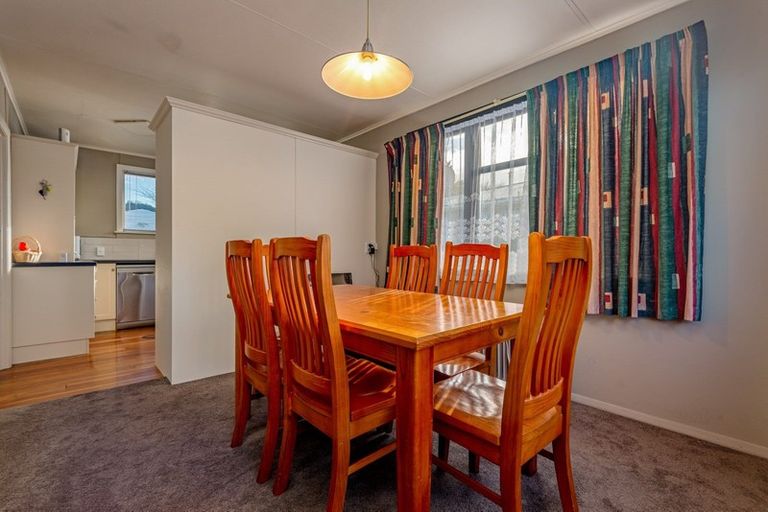 Photo of property in 3 Ilford Place, Awapuni, Palmerston North, 4412