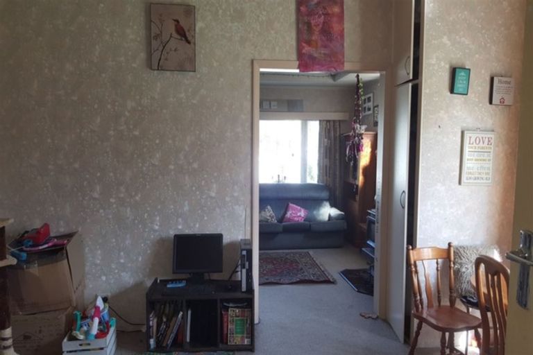 Photo of property in 10 Coronation Street, Waimate, 7924