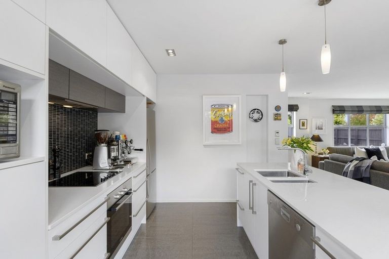 Photo of property in 132 Waimairi Road, Ilam, Christchurch, 8041