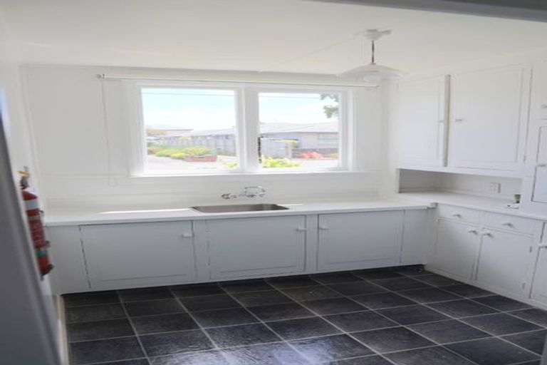 Photo of property in 2/40 Grafton Street, Waltham, Christchurch, 8011