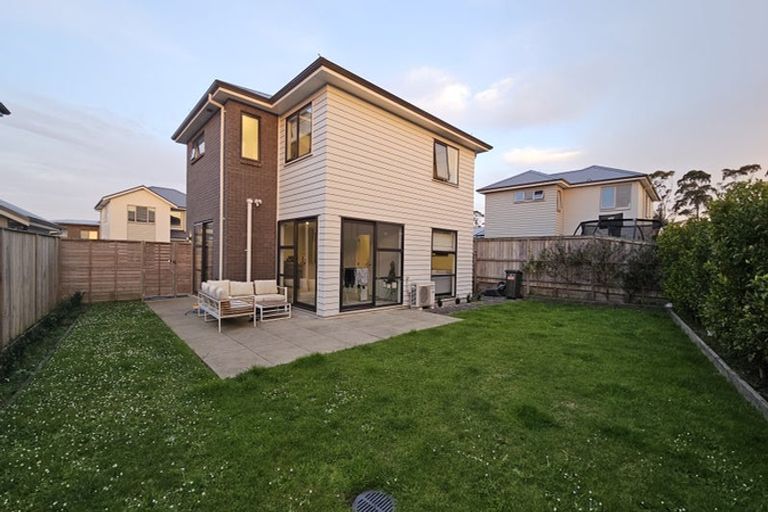 Photo of property in 49 Mettam Drive, Swanson, Auckland, 0614