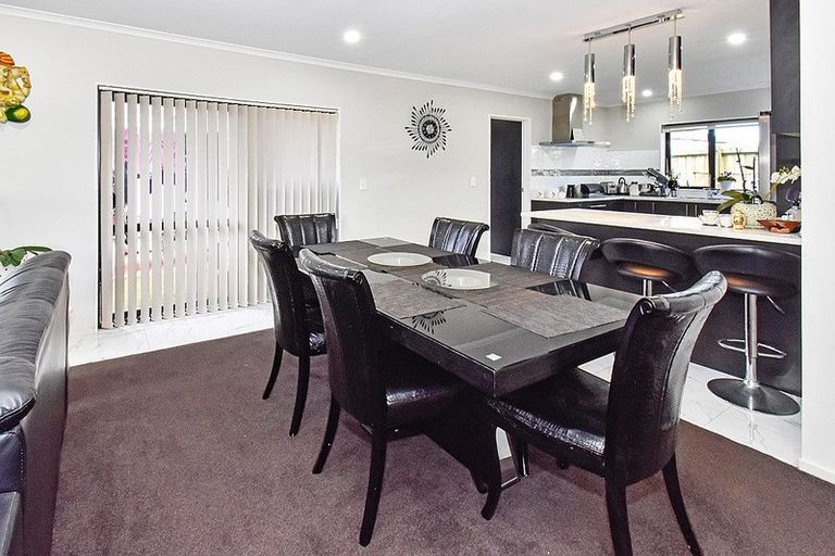 Photo of property in 7 Clendon Place, Manurewa, Auckland, 2102