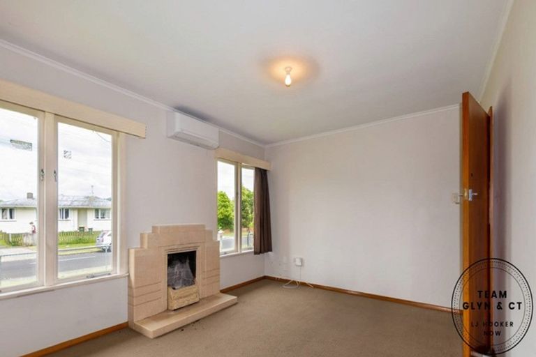 Photo of property in 17 Sutton Crescent, Papakura, 2110