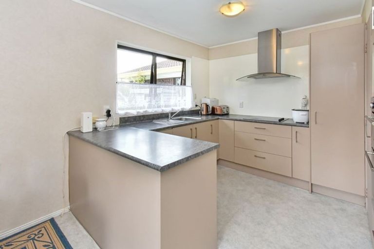 Photo of property in 1/1 Manse Road, Pahurehure, Papakura, 2113