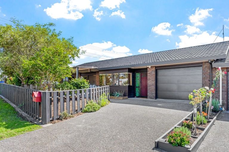 Photo of property in 1a Kauri Crescent, Snells Beach, 0920