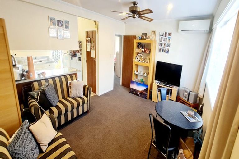 Photo of property in 10/10 Rawson Street, Tawa, Wellington, 5028