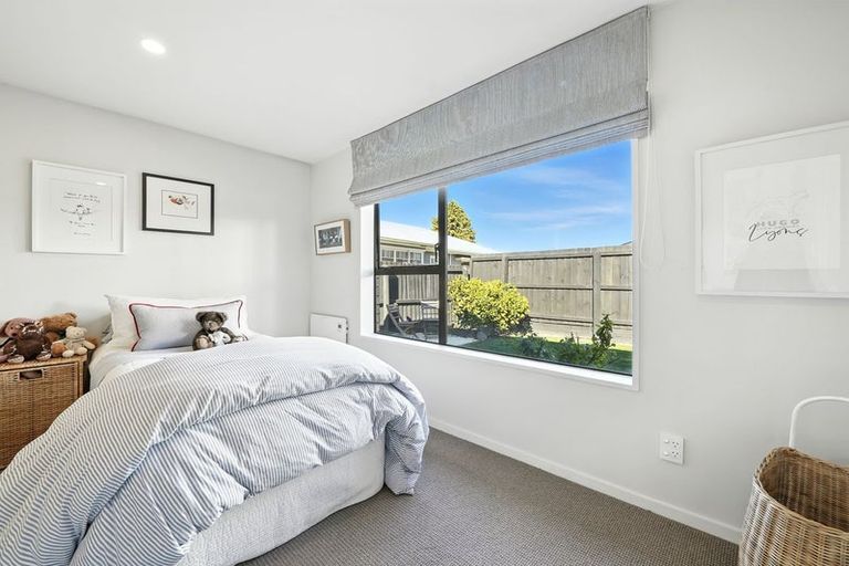 Photo of property in 2/256 Innes Road, St Albans, Christchurch, 8052
