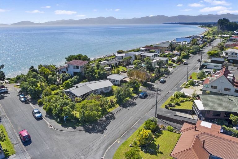 Photo of property in 6 Tait Street, Ruby Bay, Mapua, 7005