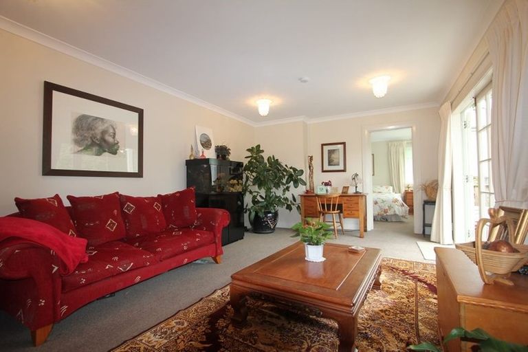 Photo of property in 5 Fitzroy Road, Bluff Hill, Napier, 4110