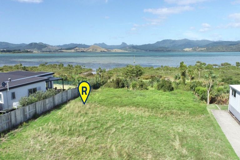 Photo of property in 129 Kelly Jade Avenue, Matarangi, Whitianga, 3592