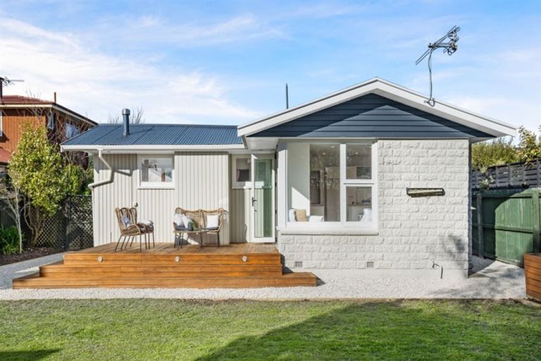 Photo of property in 9 Eglinton Street, Avondale, Christchurch, 8061