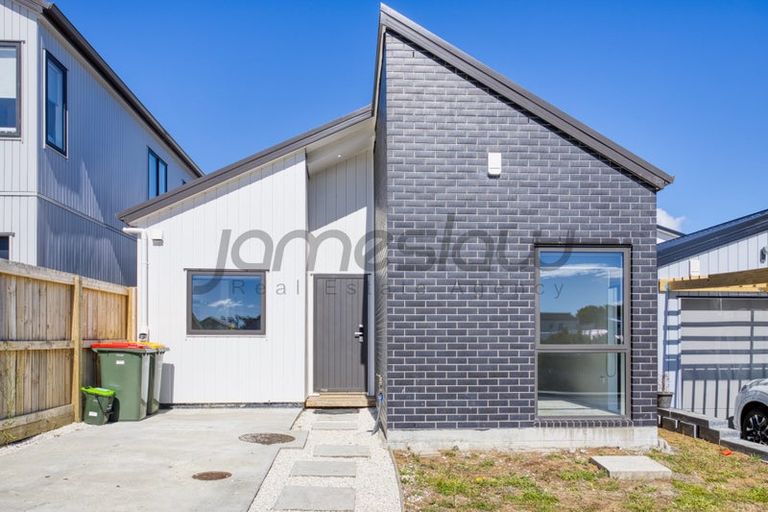 Photo of property in 45 Puwha Street, Massey, Auckland, 0614