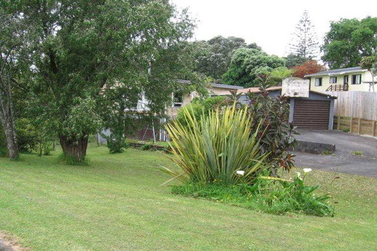 Photo of property in 4 Malam Street, Glen Eden, Auckland, 0602