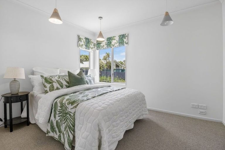Photo of property in 48 Aurea Avenue, Pakuranga, Auckland, 2010