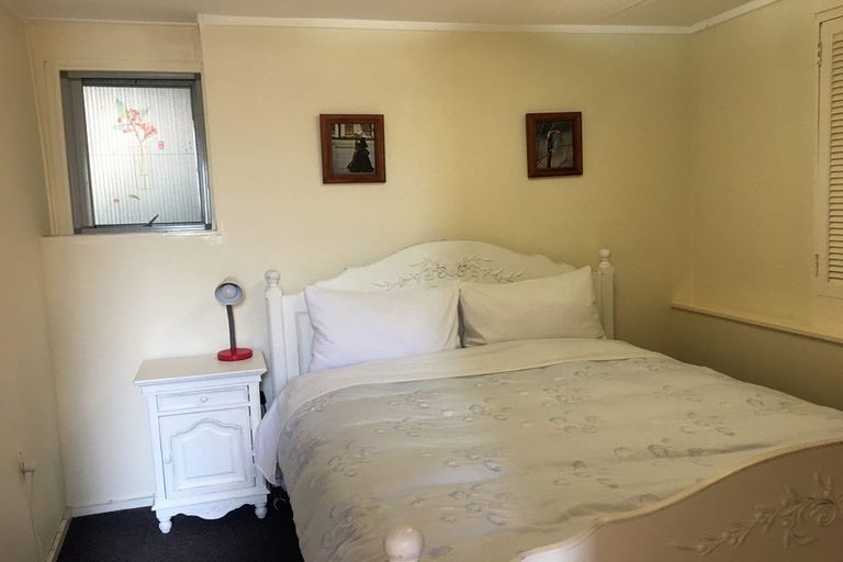 Photo of property in 3 Battenburg Place, Torbay, Auckland, 0630