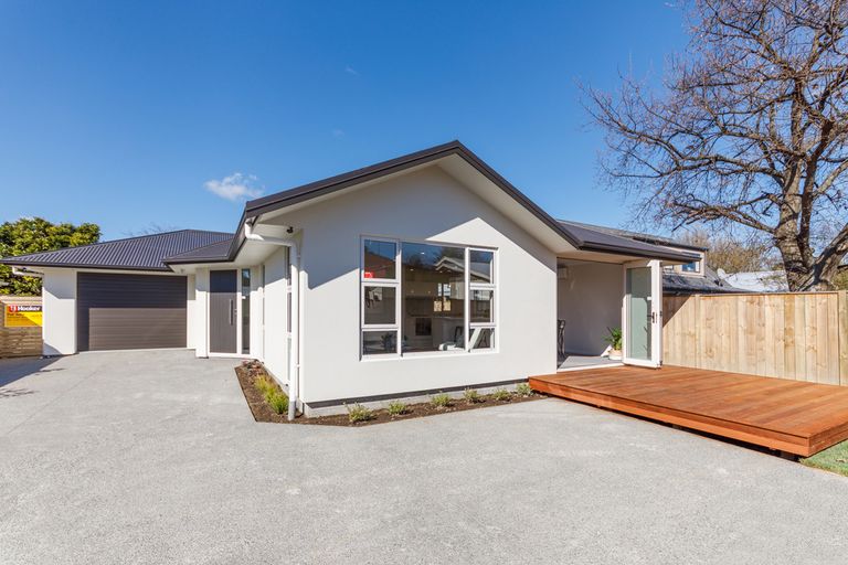 Photo of property in 402a Featherston Street, Palmerston North, 4414