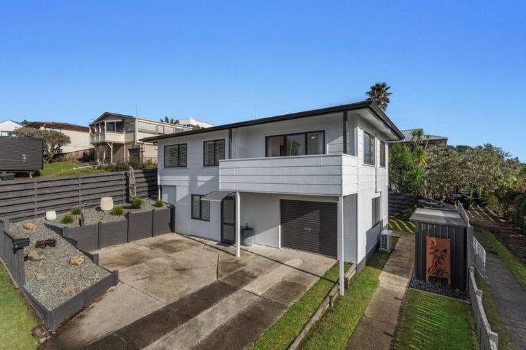 Photo of property in 4 Claydon Place, Ohope, 3121