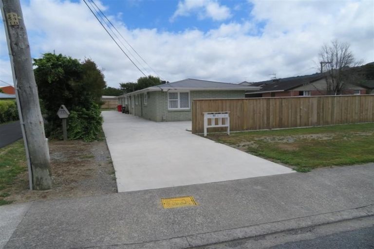 Photo of property in 1/52 Cruickshank Road, Clouston Park, Upper Hutt, 5018