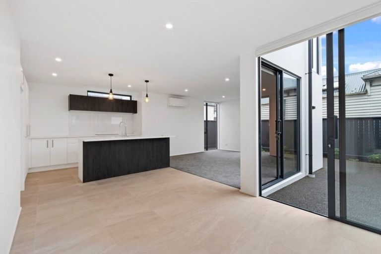 Photo of property in 39 Clissold Street, Merivale, Christchurch, 8014