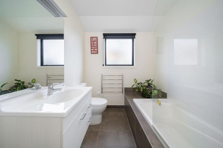 Photo of property in 21 Cheltenham Road, Lower Shotover, Queenstown, 9304