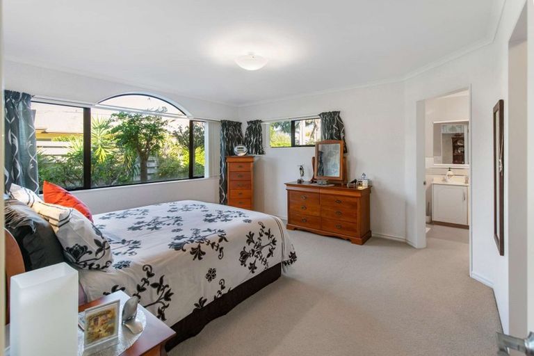 Photo of property in 9 Sovereign Drive, Papamoa Beach, Papamoa, 3118