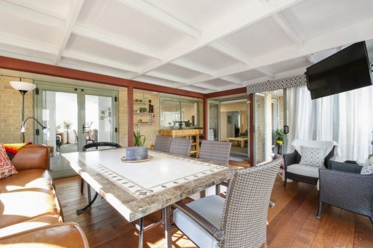 Photo of property in 34 Longford Park Drive, Takanini, 2112