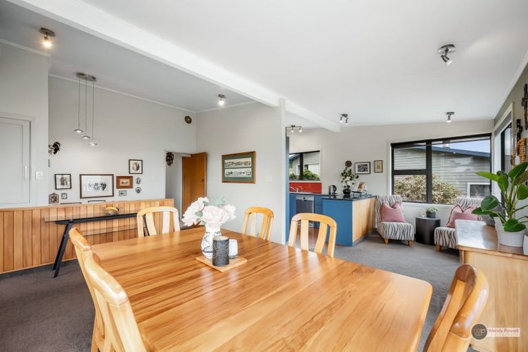 Photo of property in 30 Pekanga Road, Normandale, Lower Hutt, 5010
