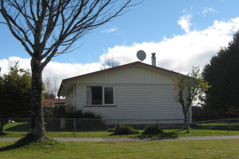 Photo of property in 83 Te Rangitautahanga Road, Turangi, 3334
