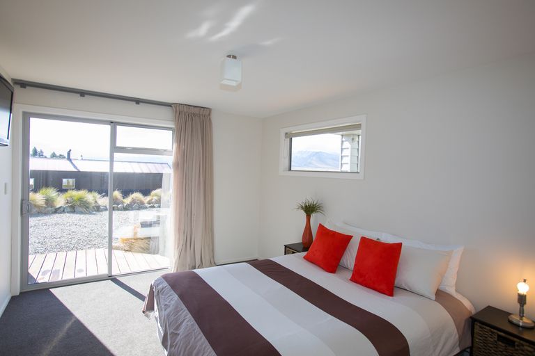 Photo of property in 8 Sibbald Lane, Lake Tekapo, 7999