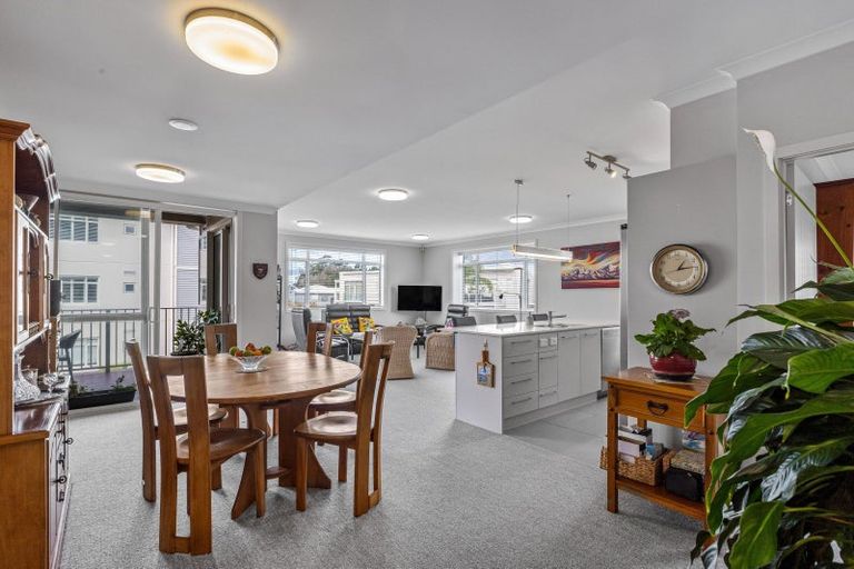 Photo of property in 30 Eaves Bush Parade, Orewa, 0931