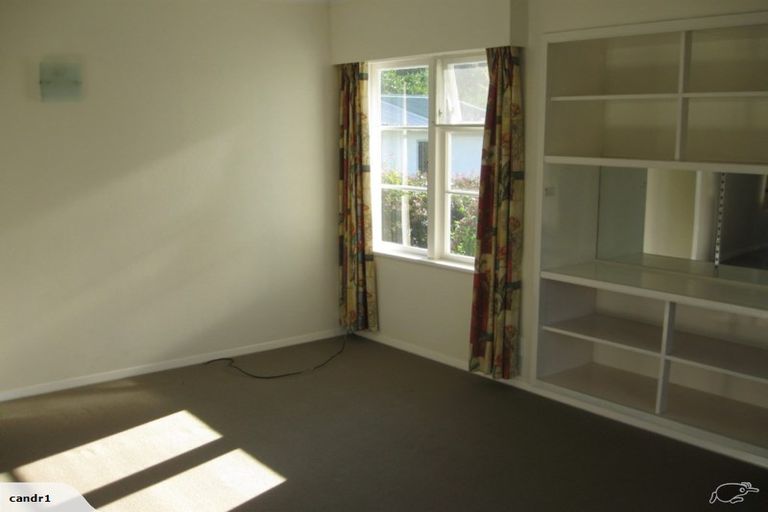 Photo of property in 14 Moana Road, Paraparaumu, 5032