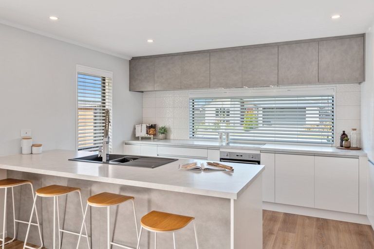 Photo of property in 11 Leader Street, Marshland, Christchurch, 8083