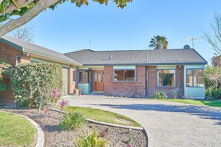 Photo of property in 1 Hyatt Grove, Greenmeadows, Napier, 4112