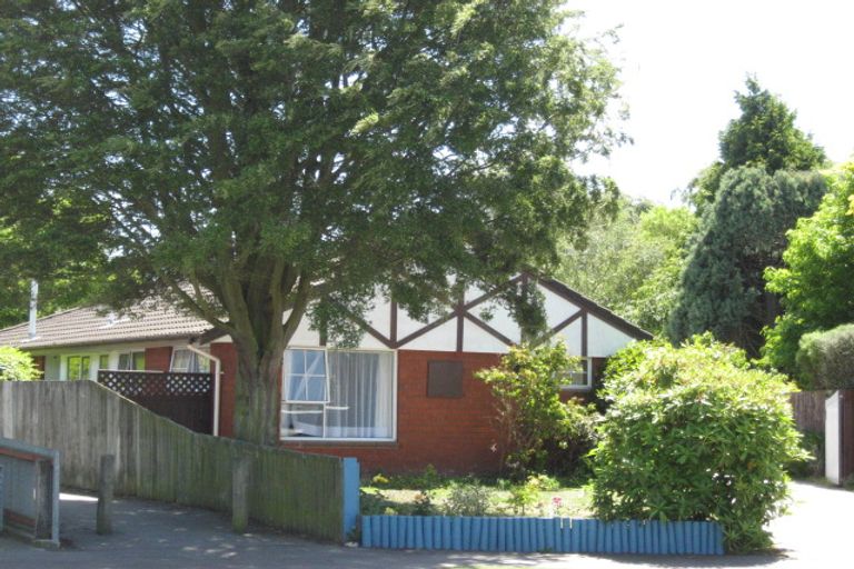 Photo of property in 21 Geraldo Place, Russley, Christchurch, 8042