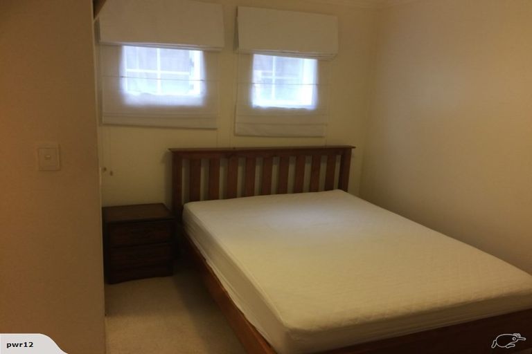 Photo of property in 14 Alton Terrace, Pakuranga Heights, Auckland, 2010