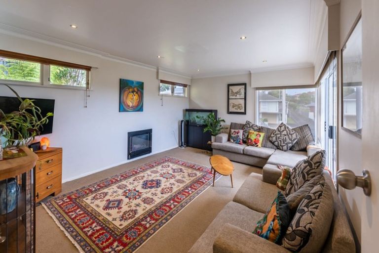 Photo of property in 38 Lynmore Drive, Hillpark, Auckland, 2102