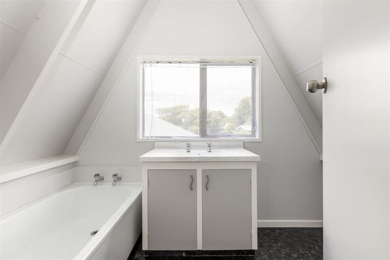 Photo of property in 13 Snowden Crescent, Islington, Blenheim, 7201