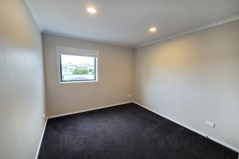 Photo of property in 213 Hobsonville Point Road, Hobsonville, Auckland, 0616