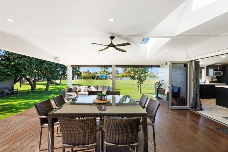 Photo of property in 4 Johns Road, Jervoistown, Napier, 4112