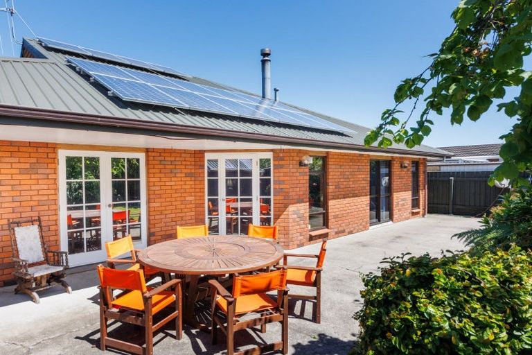 Photo of property in 96 John F Kennedy Drive, Milson, Palmerston North, 4414