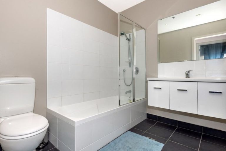 Photo of property in Bay View, 6/90 Customhouse Street, Gisborne, 4010